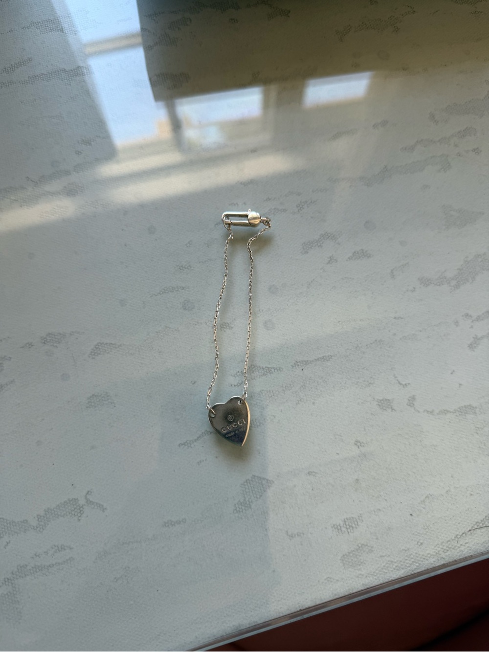 Gucci Heart Pendant Bracelet in Silver - Picture 3 of 4